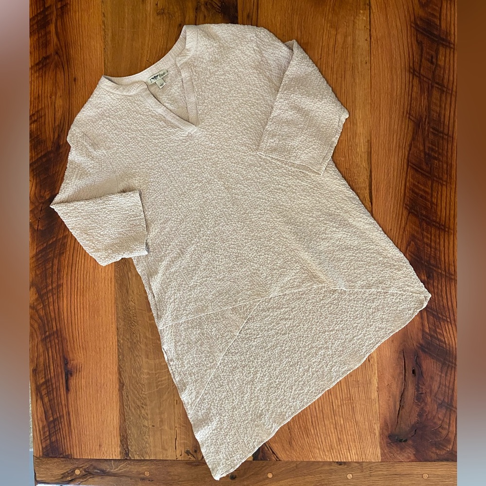 J. Bee Comfy Stretch Top, Beautiful Latte Color, Great Neutral Basic, Size Large